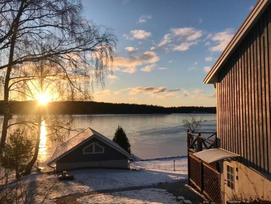 Sjoestuga/Gaesthus I Skaergarden. Åkersberga Exteriér fotografie